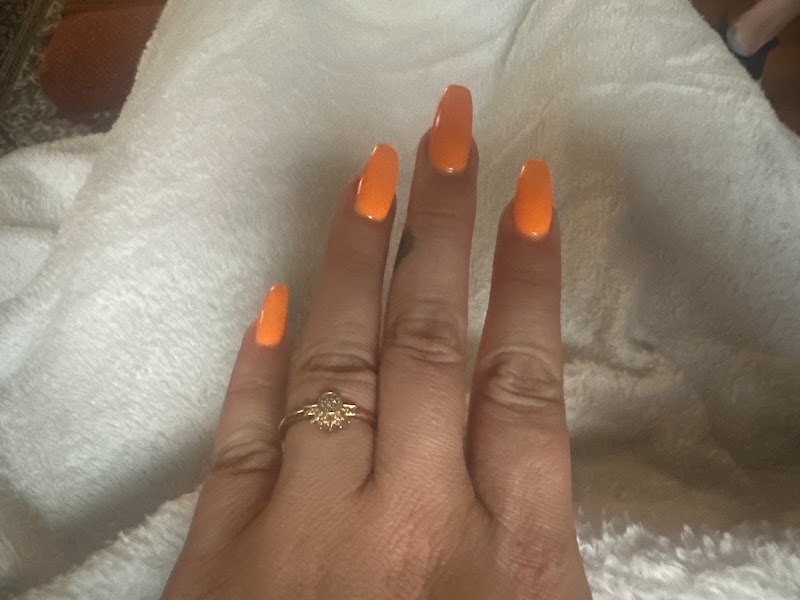 Queen & Polish Nail Spa, nail salon in Shelton, CT, photo 6 of 8
